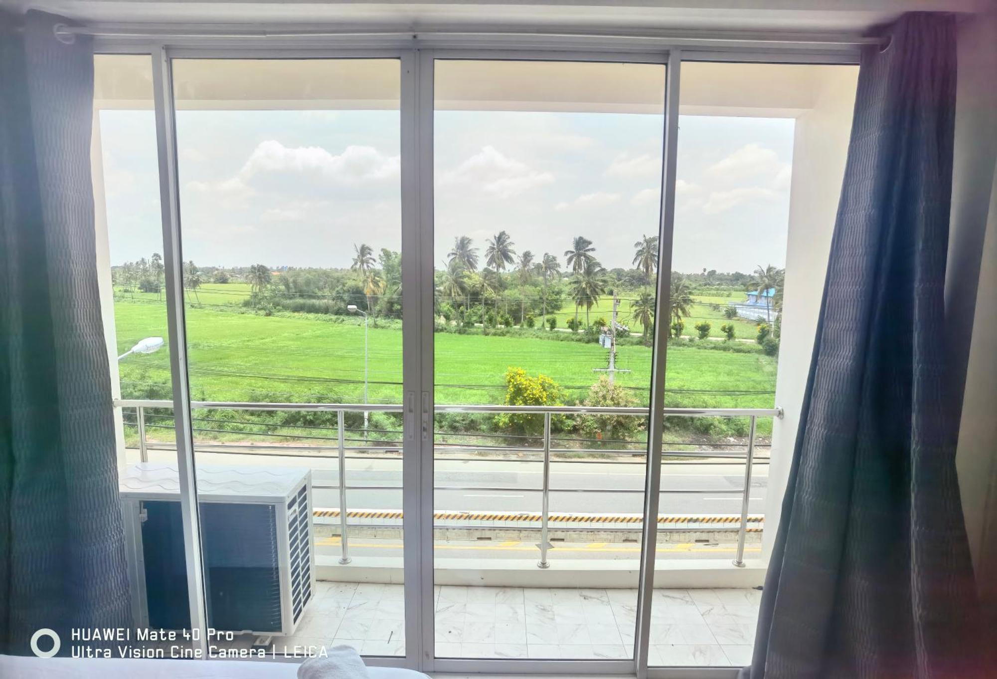 מלון Ban Khlong Krang 115 Townhouse מראה חיצוני תמונה
