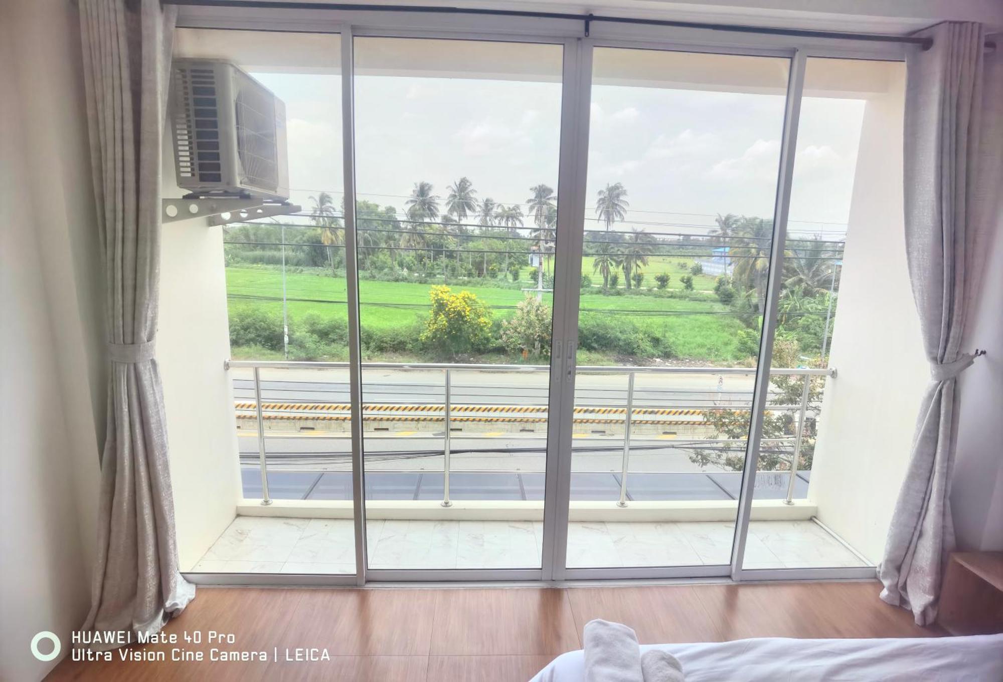 מלון Ban Khlong Krang 115 Townhouse מראה חיצוני תמונה
